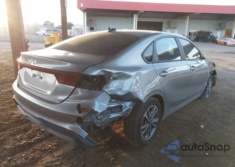 2024 Kia Forte Lxs из США, поврежденный, VIN 3KPF24AD3RE707160